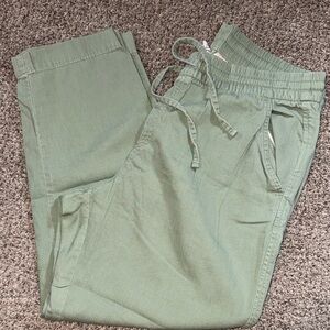 GAP Women's Sage Green Straight Leg Pants